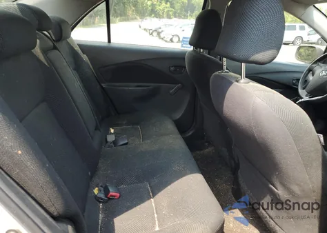 2009 Toyota Yaris z USA, uszkodzony, nr VIN JTDBT903491323232